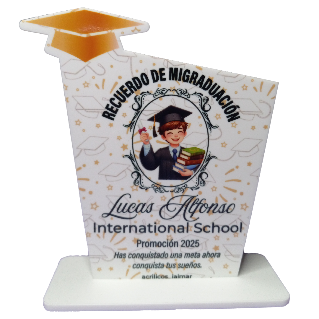 Mini recordatorio de graduación personalizado en acrílico, con base y diseño de graduada, ideal para la Promoción 2025
